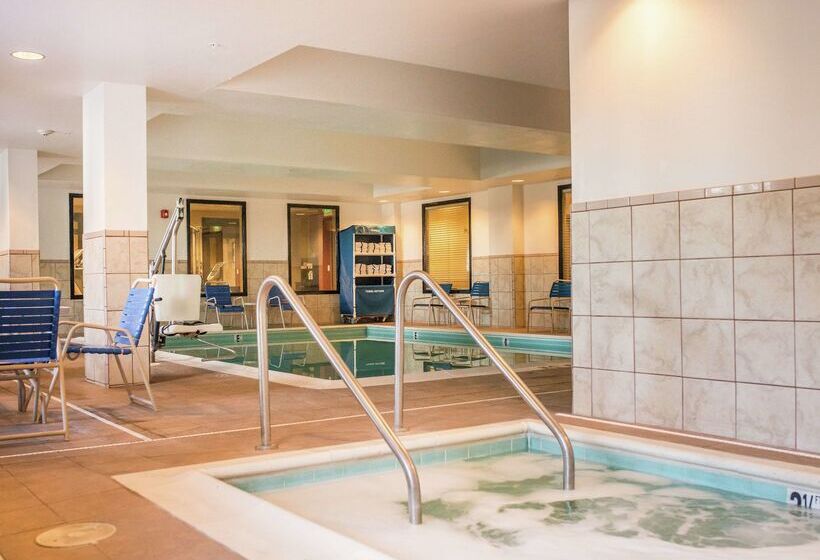 فندق Hampton Inn & Suites Lathrop
