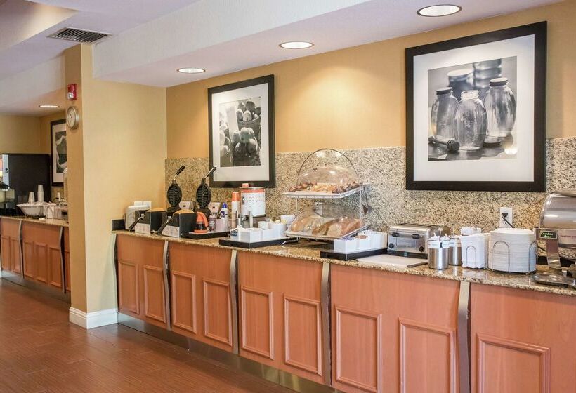 فندق Hampton Inn & Suites Lathrop