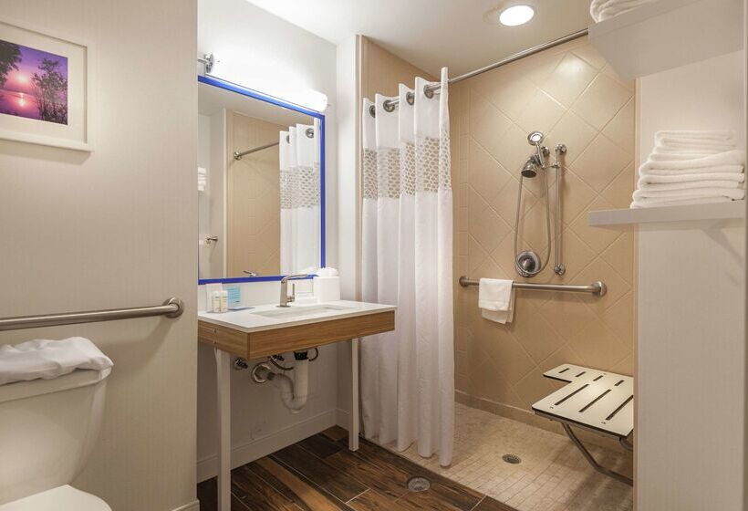 هتل Hampton Inn Doylestown