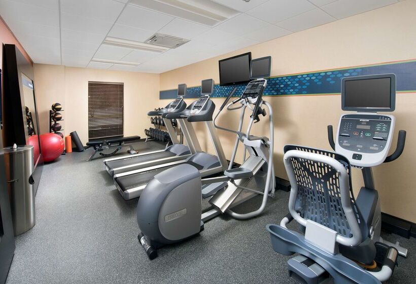 Отель Hampton Inn Lenoir City