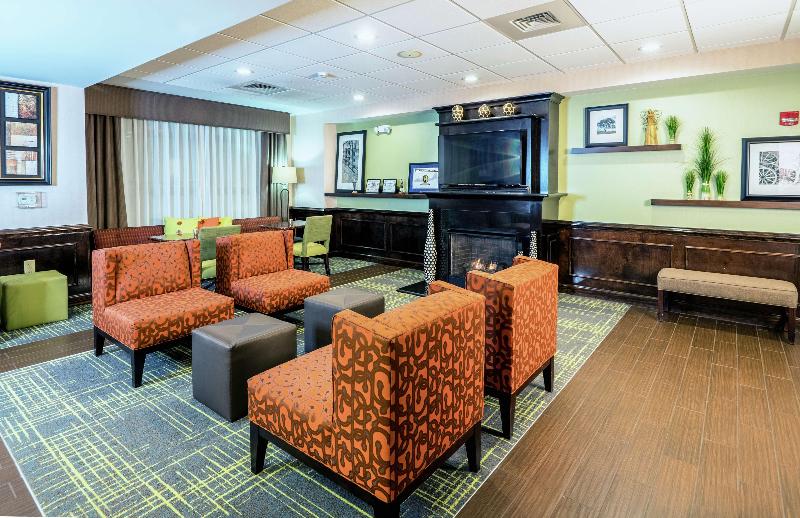 هتل Hampton Inn Spring Lake Fayetteville