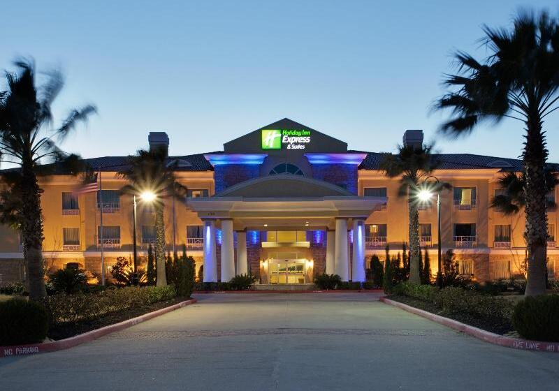 هتل Holiday Inn Express Pearland, An Ihg