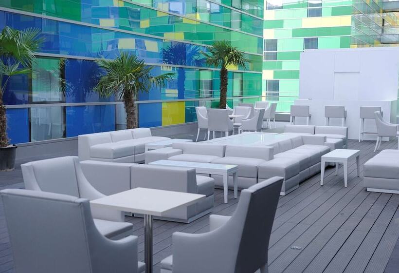 ホテル Kyriad Prestige Perpignan Centre Del Mon