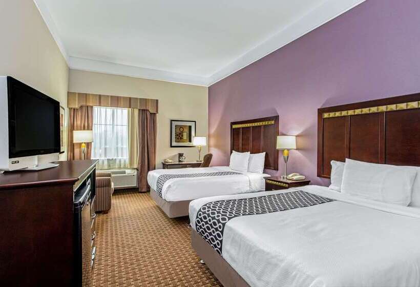 호텔 La Quinta Inn & Suites By Wyndham Cleburne