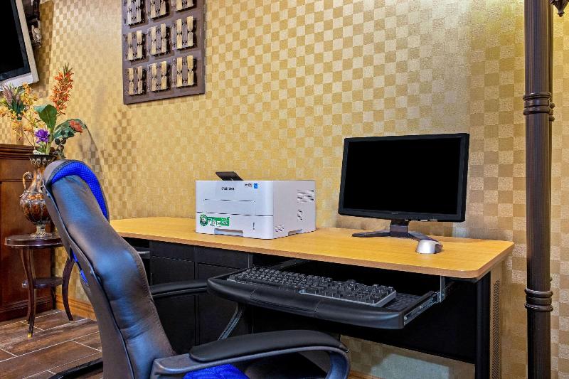 호텔 La Quinta Inn & Suites By Wyndham Cleburne