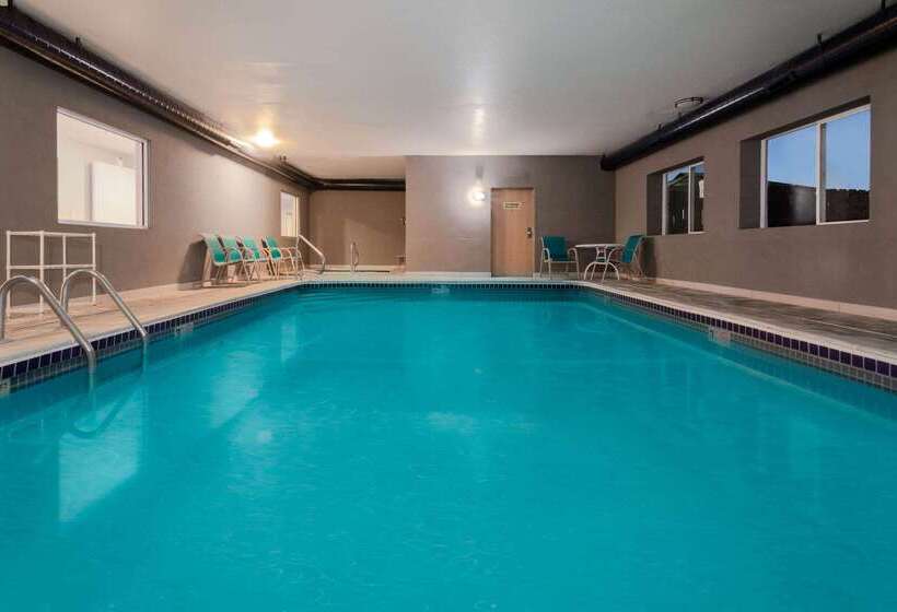 호텔 La Quinta By Wyndham Henderson Northeast Denver