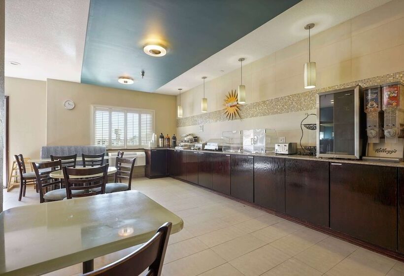 호텔 La Quinta By Wyndham Henderson Northeast Denver