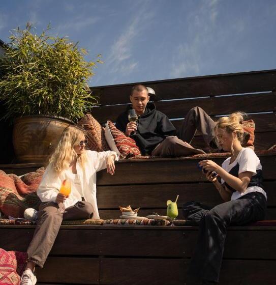 هتل Manon Les Suites Guldsmeden