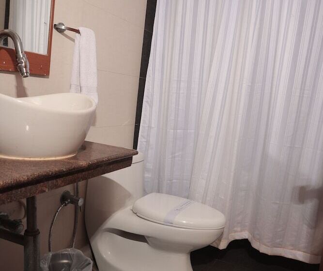 בית מלון כפרי Mgm Vailankanni