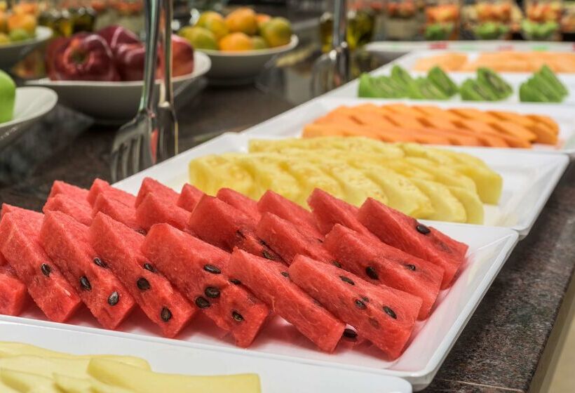 هتل NH Collection Royal Smartsuites