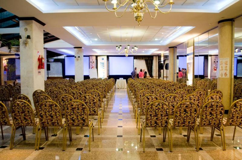 בית מלון כפרי Ramada By Wyndham Buenos Aires