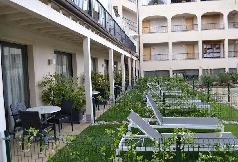 ホテル Resort Villa Luisa & Spa