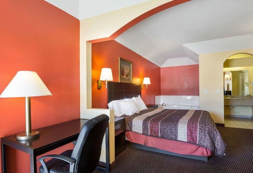 هتل Rodeway Inn & Suites
