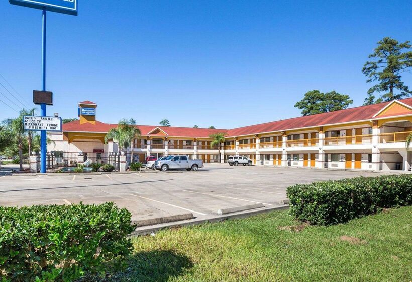 هتل Rodeway Inn & Suites