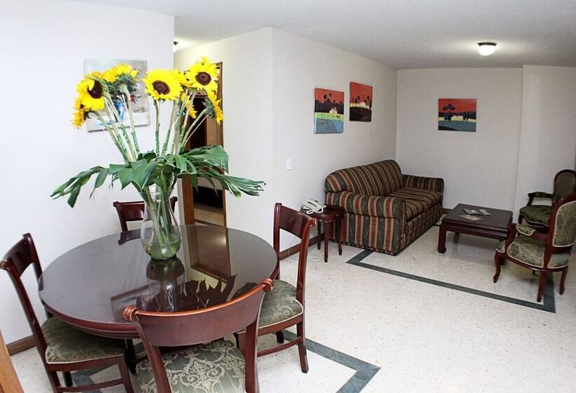 هتل San Pedro Del Fuerte