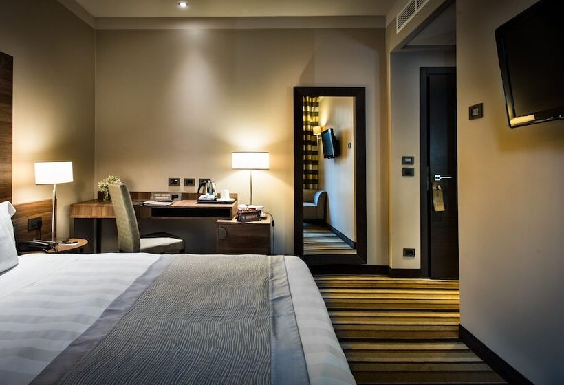 Hotel Uptown Palace