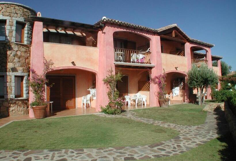 Resort & Spa Baia Caddinas