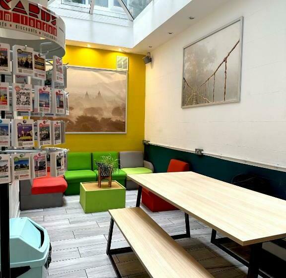 Smart Hyde Park Inn Hostel