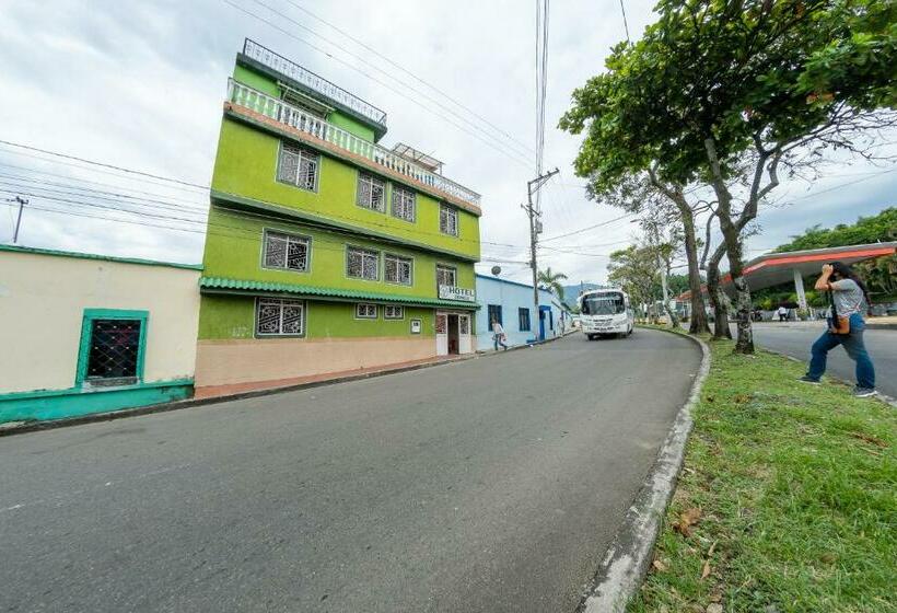 هتل Ayenda Danilo