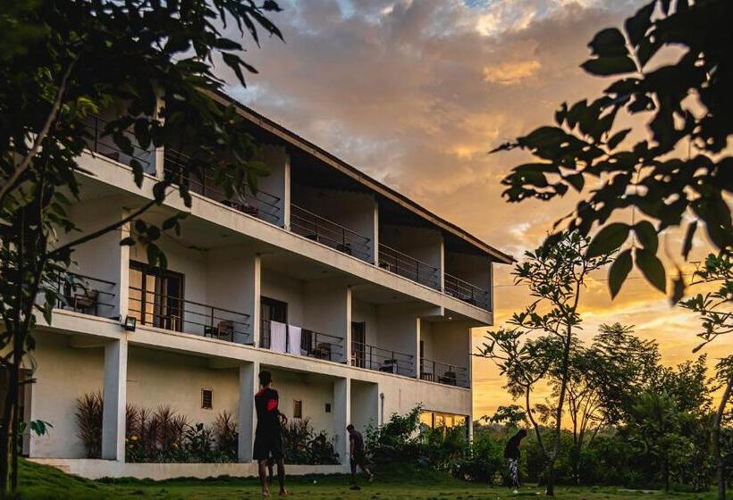 酒店 Dandeli Tiger Cottages