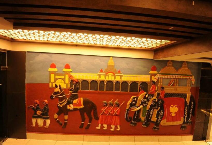 בית מלון כפרי Mc Suites Mysuru