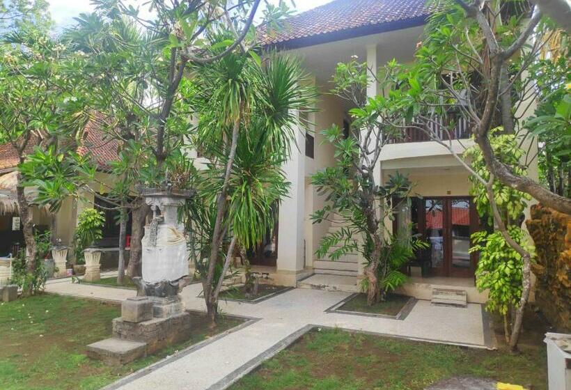 호텔 Oyo 90673 Rising Star Beach Resort