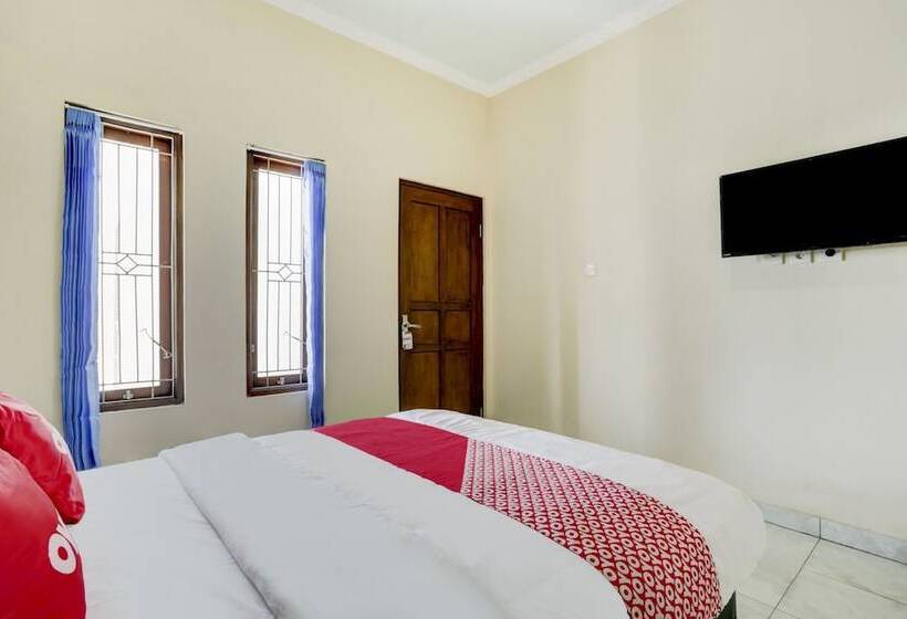 Отель Oyo 90690 Pondok Dukuh