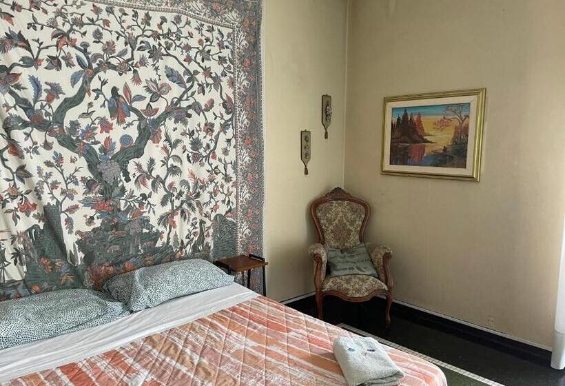 تختخواب و صبحانه Gastaldis   Old Style