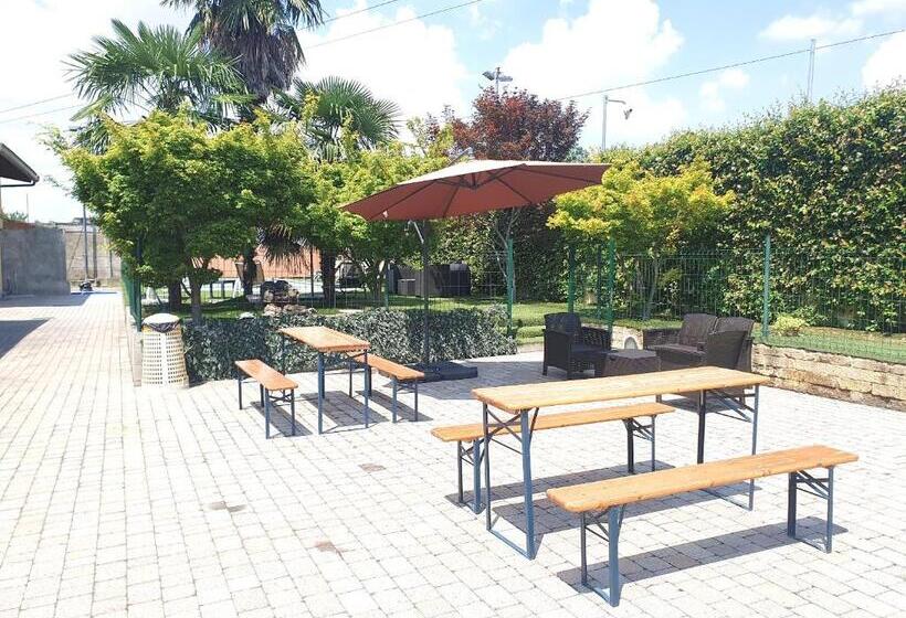 تختخواب و صبحانه Ripamontibnb