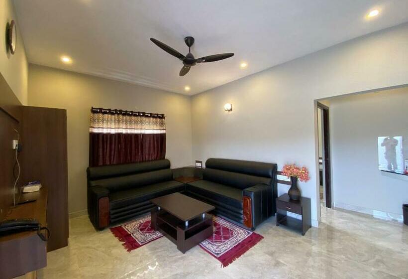 تختخواب و صبحانه Rr Holidays