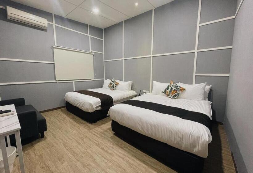 تختخواب و صبحانه 弎trinity