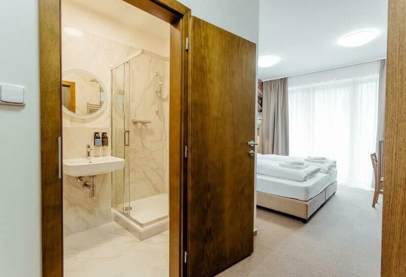 호텔 Apartmány Humno