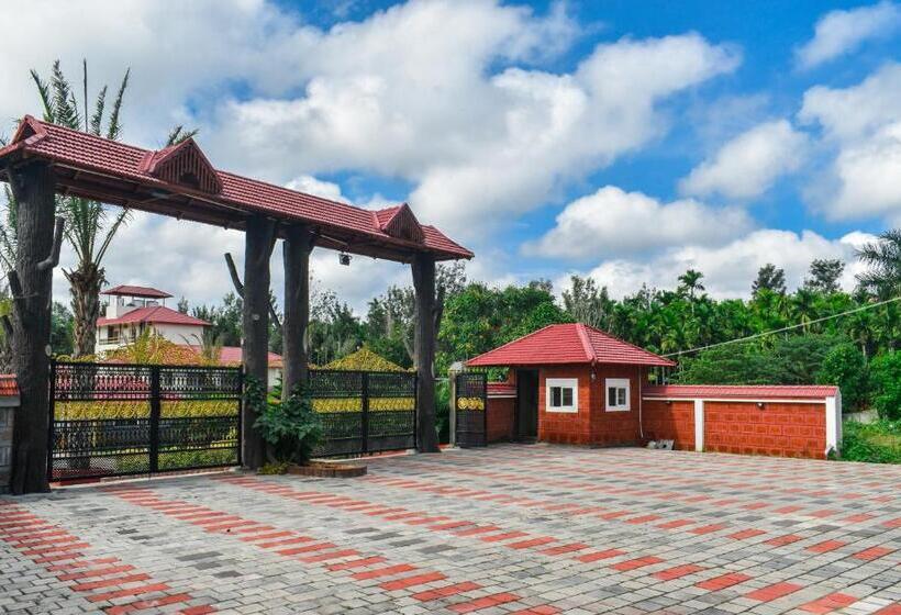 בית מלון כפרי The Excellency Resort & Spa, Coorg