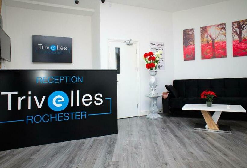 هتل Trivelles Rochester