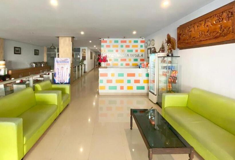 Urbanview Hotel Mulia Indah Palopo