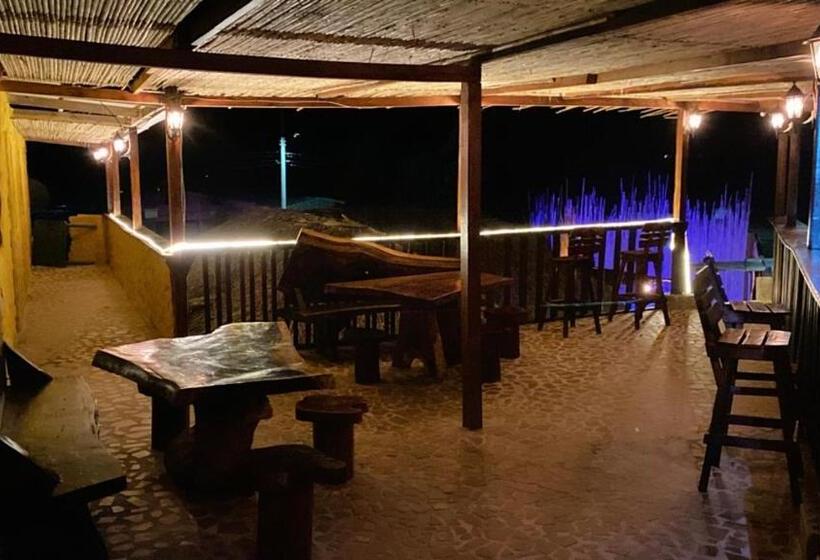 هتل Hostal Castillo Del Mar   Hostel