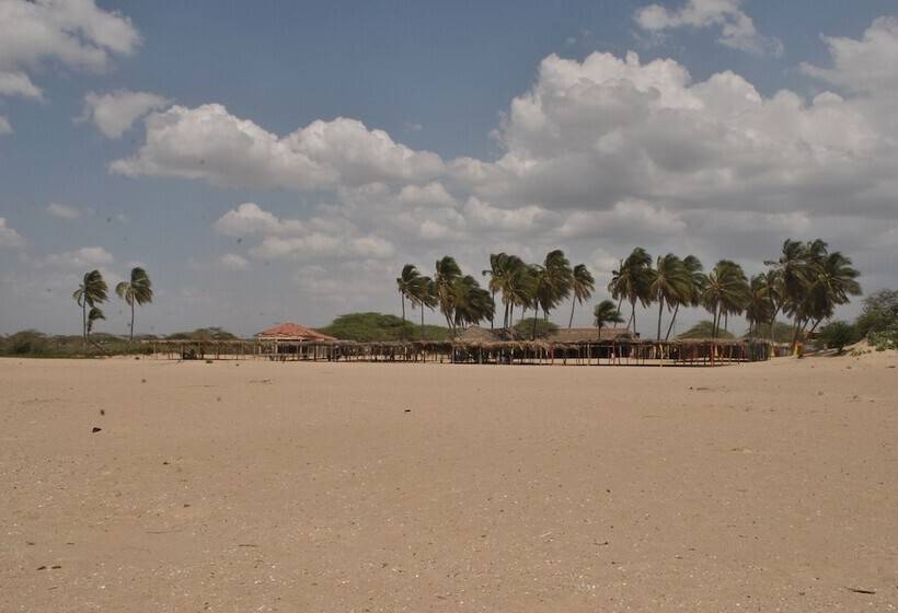 هتل Hostal Castillo Del Mar   Hostel