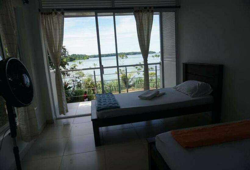 Отель La Manigua Hostal