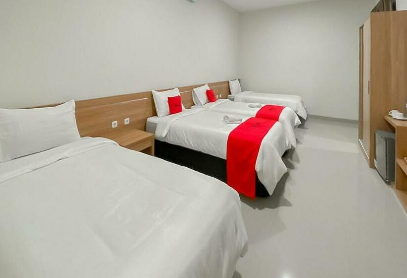 هتل Reddoorz Premium @ Griya Inkoppabri Cisarua Puncak