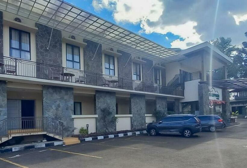 هتل Reddoorz Premium @ Griya Inkoppabri Cisarua Puncak