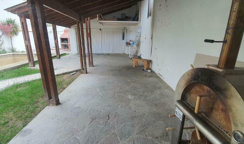 بنسيون La Veleta