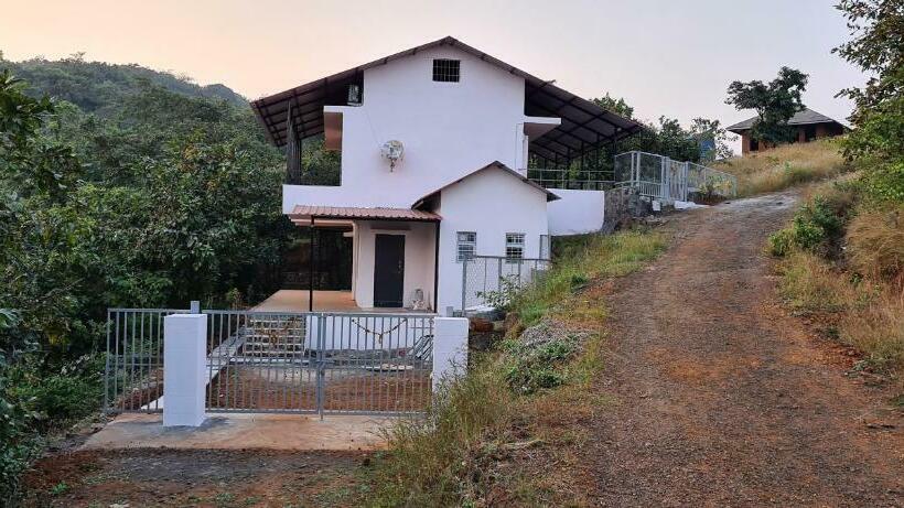 بنسيون Machan Villa