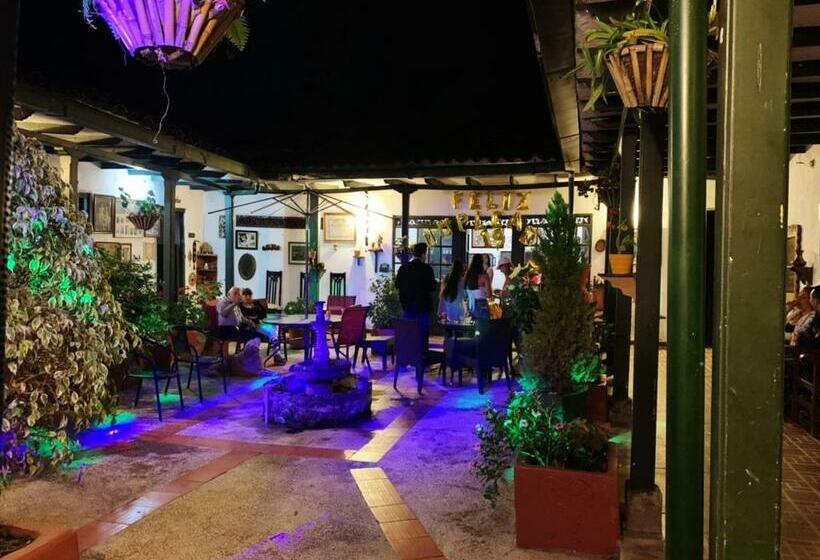 リゾートホテル Casa Museo Alcantus
