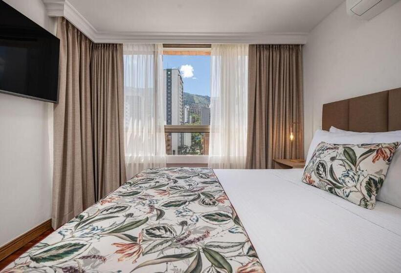 Alcazar De Oviedo By Ee Hoteles