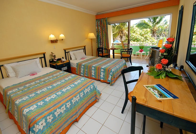 هتل Brisas del Caribe