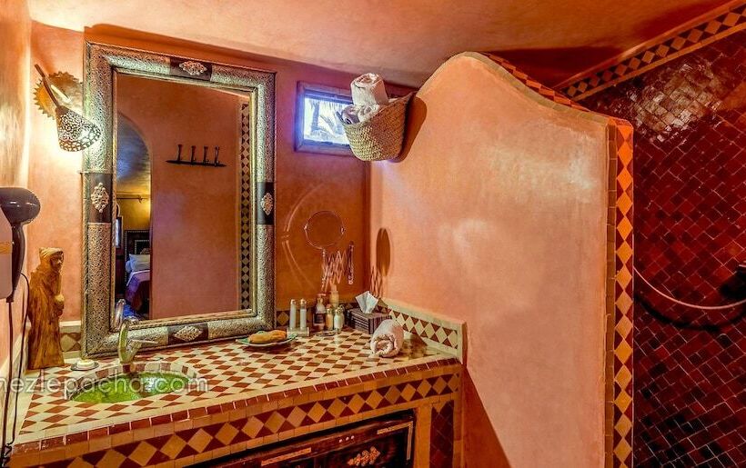 Отель Chez Le Pacha