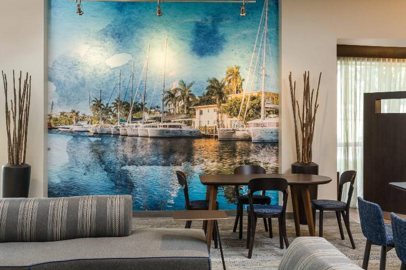 هتل Courtyard By Marriott Fort Lauderdale Airport & Cruise Port