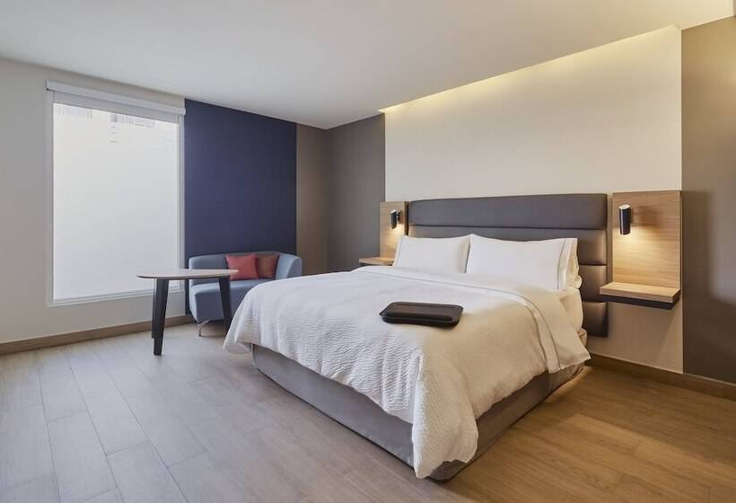 ホテル Fiesta Inn Insurgentes Sur