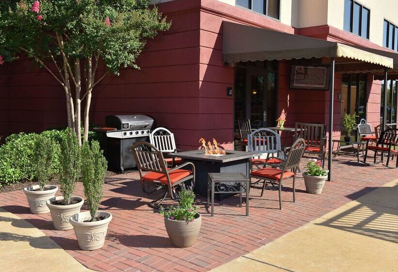 בית מלון כפרי Hampton Inn & Suites Alexandria