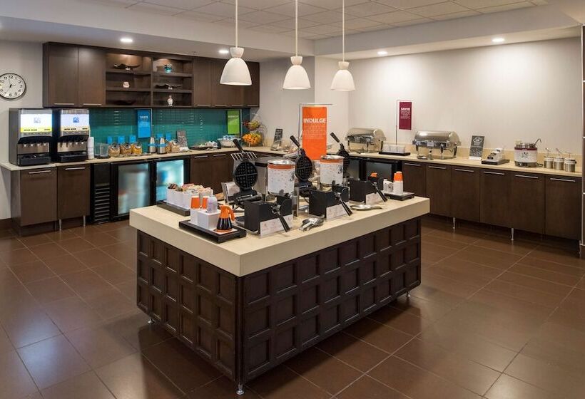 هتل Hampton Inn & Suites By Hilton Halifax   Dartmouth